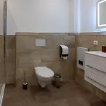 S-rooms Zimmervermietung 1,2 * סונדרן