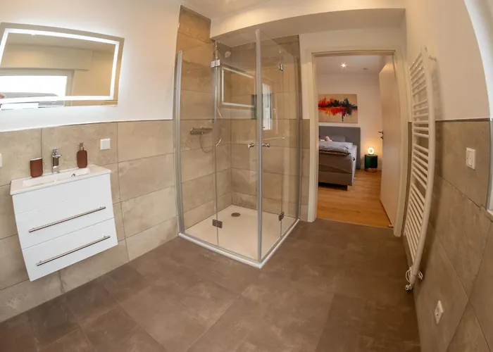 S-rooms Zimmervermietung 1,2 Lejlighed *